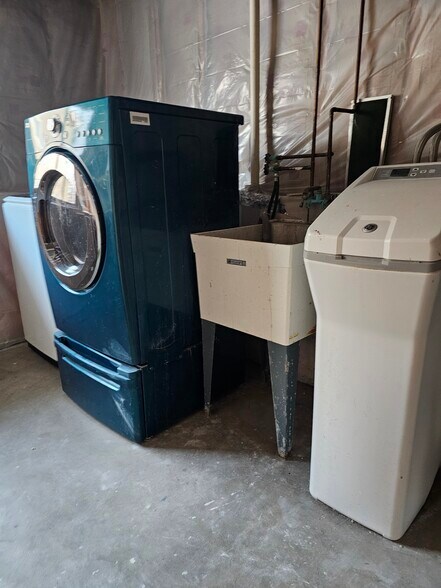 Building Photo - 10283 Karston Ave NE