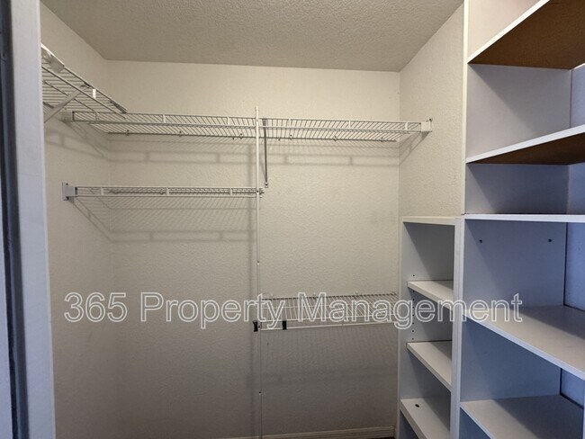 Building Photo - 4065 Alwick Ln