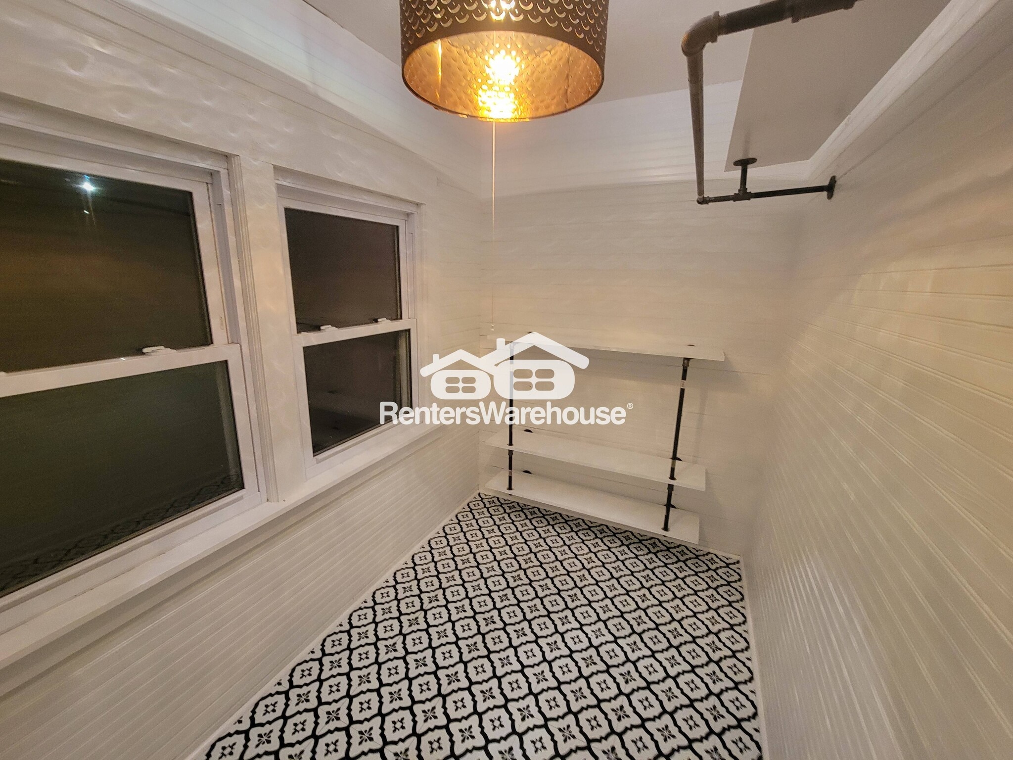 Building Photo - 314 St Olaf Ave