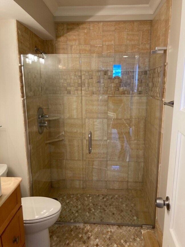 Building Photo - 1131 Stringers Ridge Rd