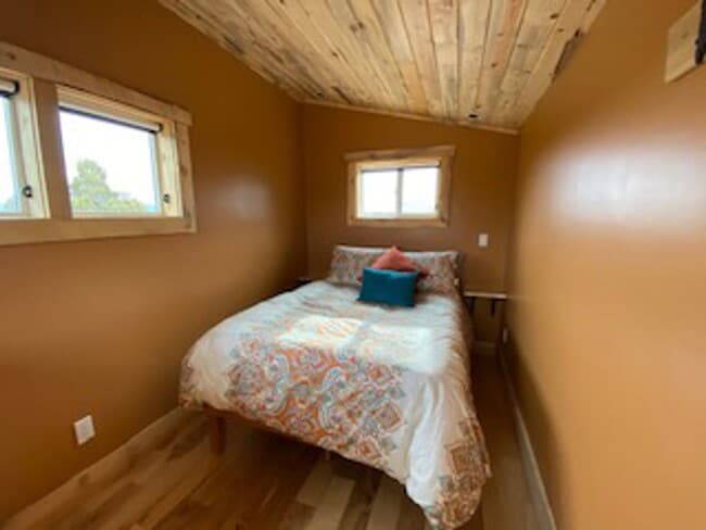 Building Photo - Tiny House Country Living