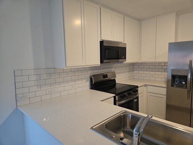 Primary Photo - 16059 Tallis Dr