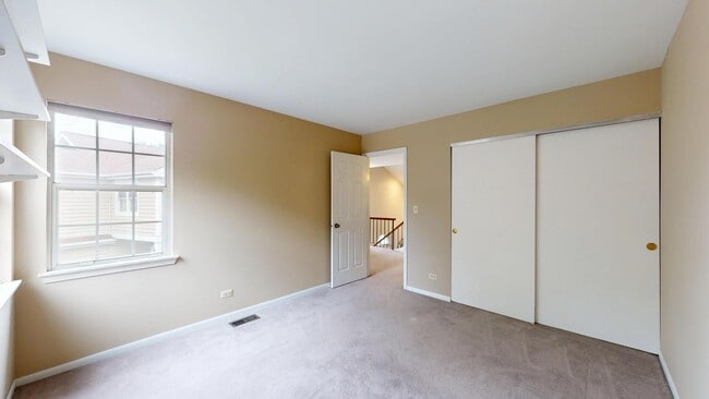 Building Photo - 1237 Cranbrook Dr