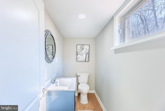 Building Photo - 422 Spackmans Ln