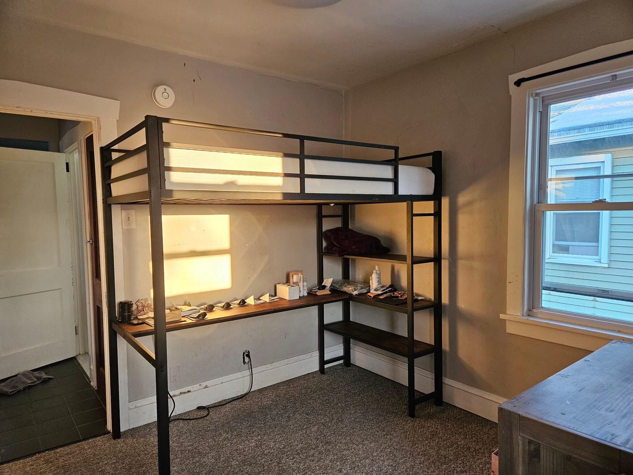 Small Bedroom - 20 E Coulter Ave