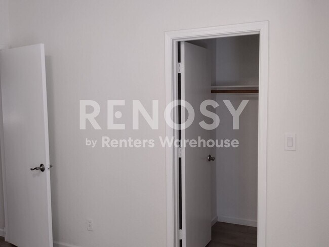 Building Photo - Ideal 3 Br 2 Ba 1 Carport Condo Near 96th St and Shea in N Scottsdale