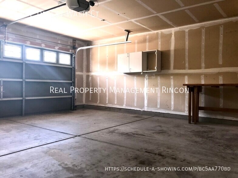 Building Photo - 3764 E Desert Wash Ct