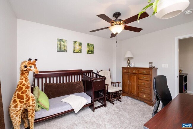 Building Photo - 662 Holly Hill Dr