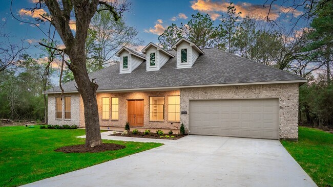 Building Photo - 25103 W Tara Plantation Dr