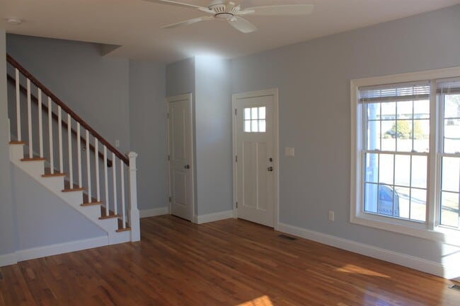 Building Photo - 22 Church St