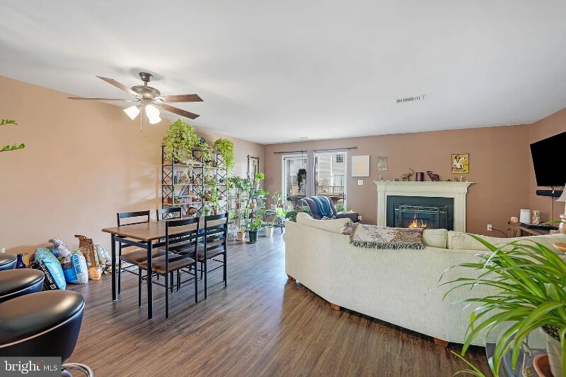 Building Photo - 10933 Postern Ct