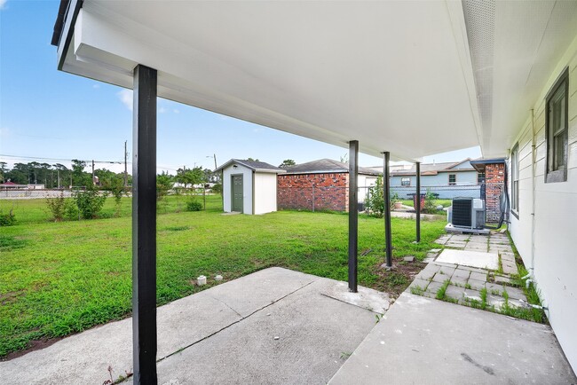 Building Photo - 1200 Cypress St