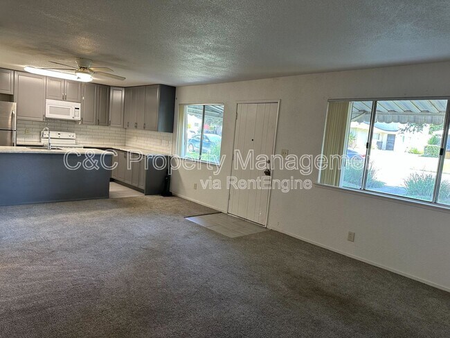 Building Photo - 4513 Greenholme Dr