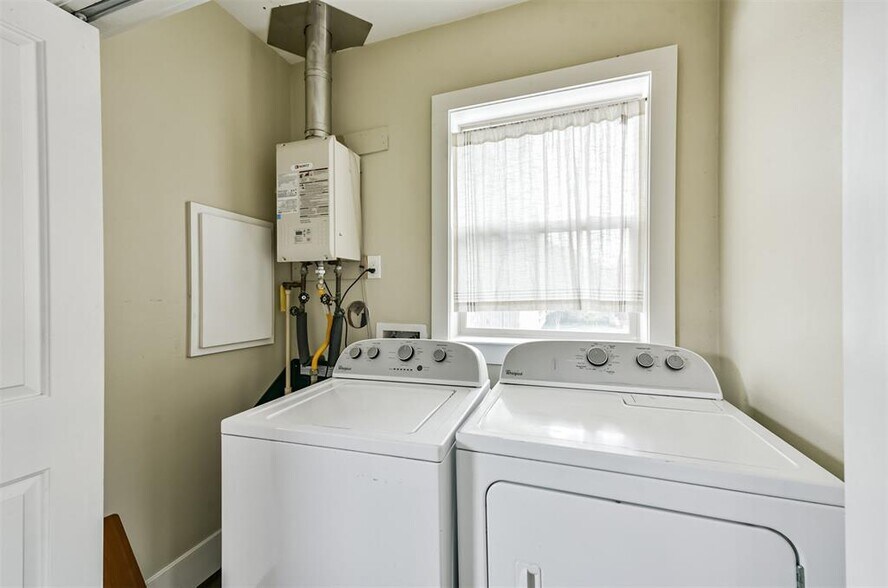 Building Photo - 1712 Blodgett St