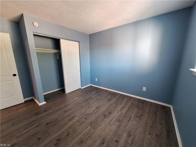 Building Photo - 1312 Sierra Dr