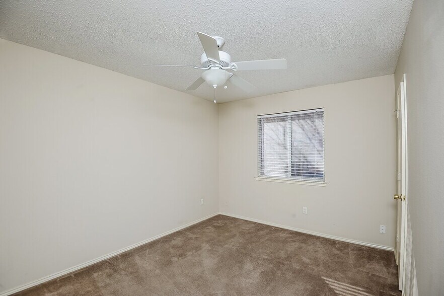 Building Photo - 6057 Arabian Ave