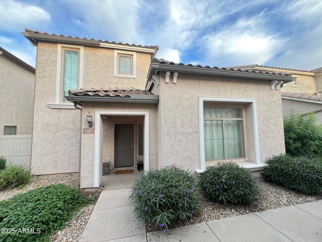 Primary Photo - 8353 W Lewis Ave