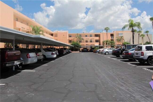 Building Photo - 7560 Bay Island Dr S