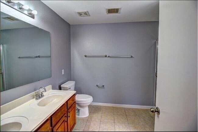 Building Photo - 21402 Doral Rose Ln