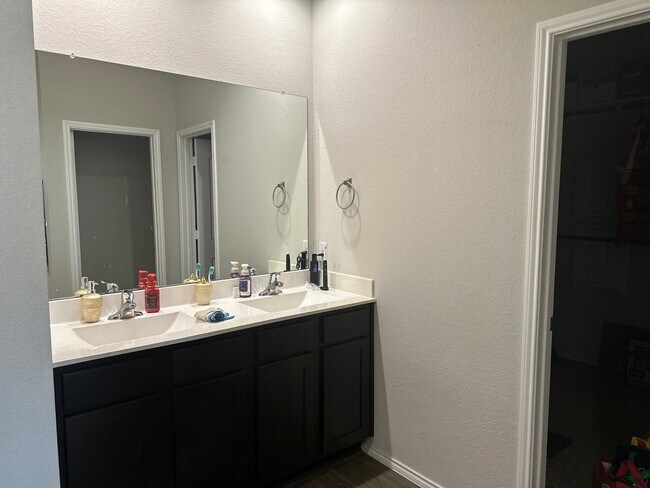 Building Photo - 4434 Navelli Way