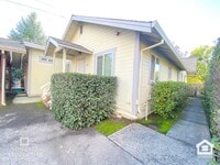 Building Photo - PRICE REDUCTION! 2BD/1BA Duplex In Downtown Sonoma!
