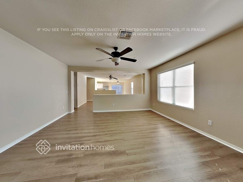 Building Photo - 203 E Valley View Dr