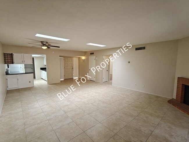 Building Photo - 8305 N Midnight Way