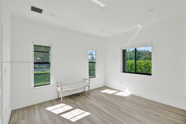 Building Photo - 8371 SW 122nd St