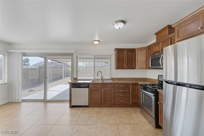 Building Photo - 6977 Pleasant View Ave