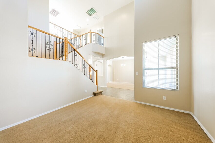 Building Photo - 27301 N 86th Ave