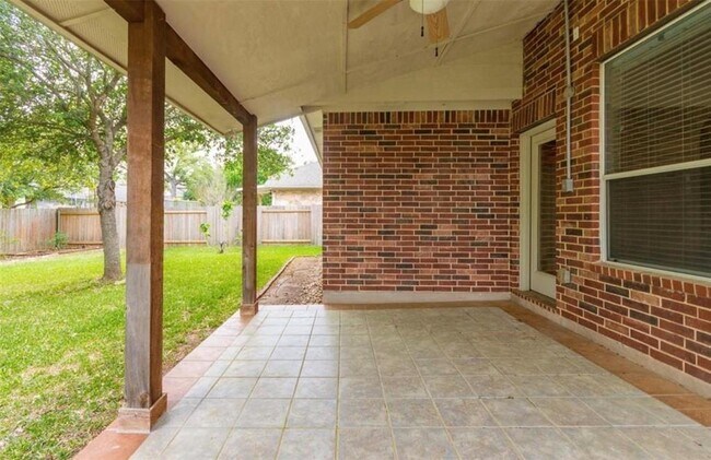 Building Photo - 10820 Split Stone Way