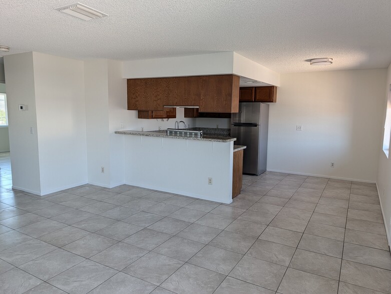 Building Photo - 841 Avenue A