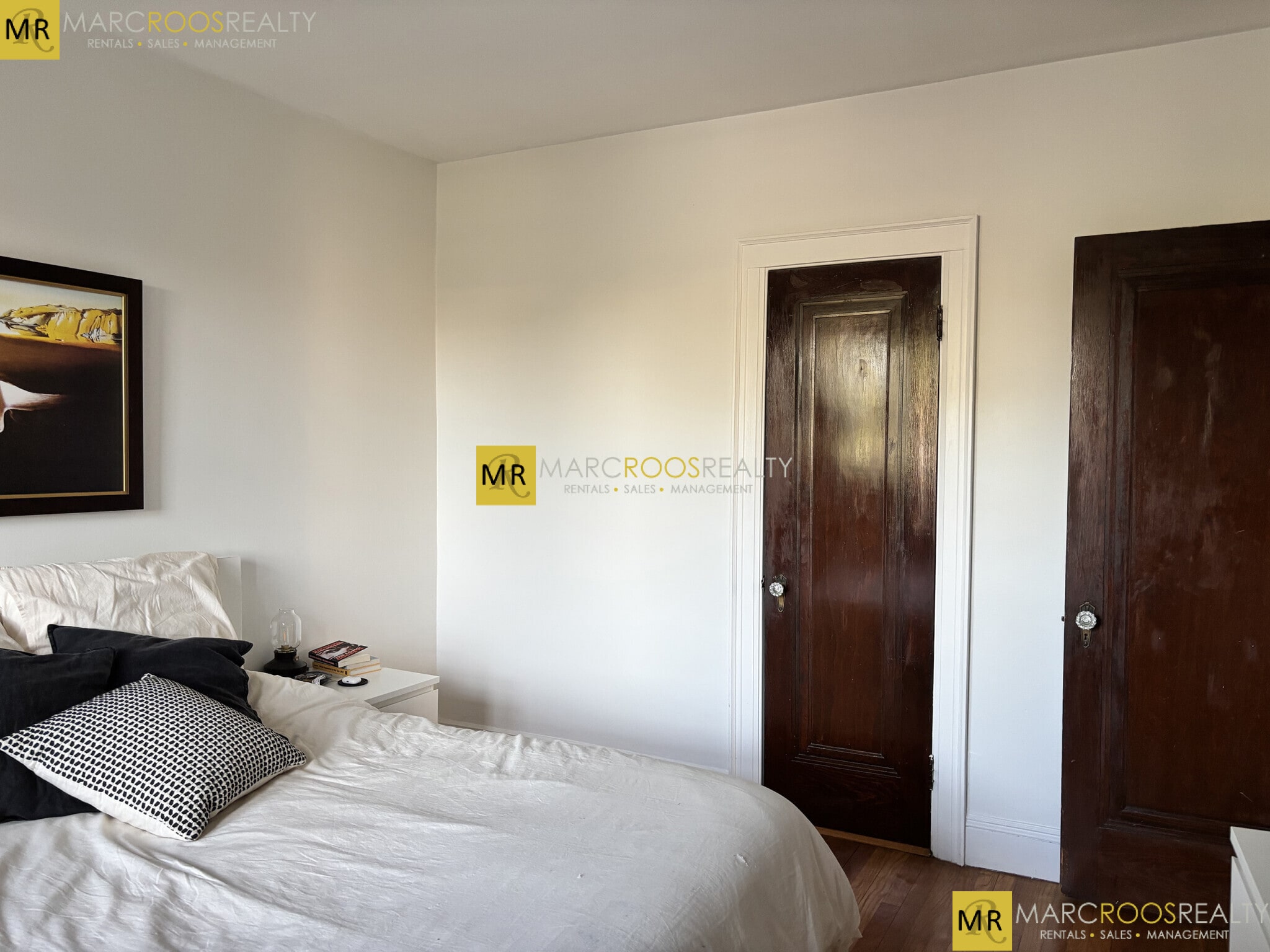 Building Photo - 52 Strathmore Rd