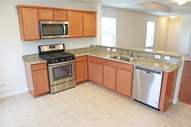 Building Photo - 12323 Skyview Manor Dr