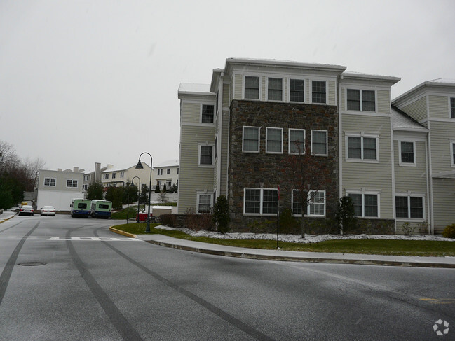 Building Photo - Atria Rye Brook