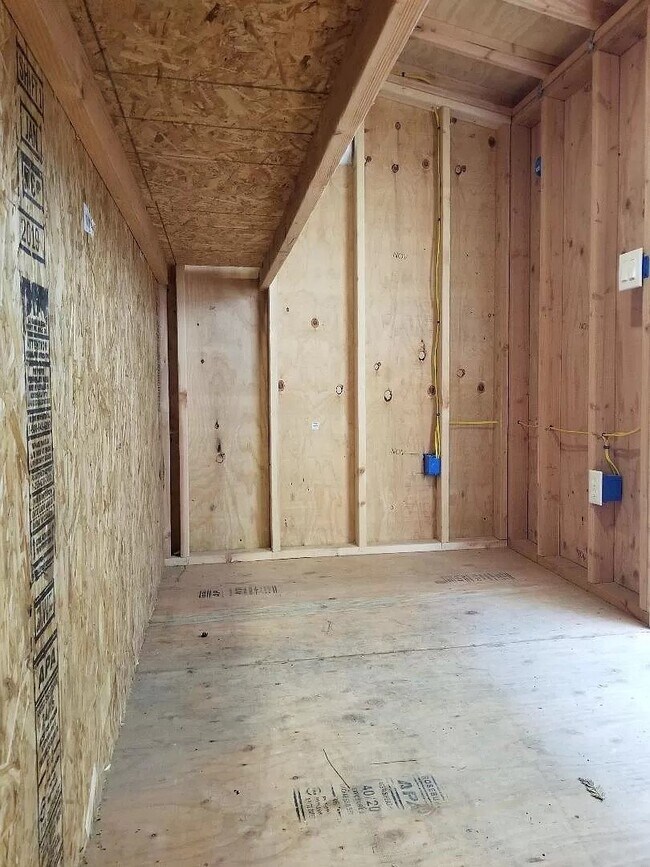 Building Photo - OPEN HOUSE  Sunday, May 18th, 12-12:45 PM ...