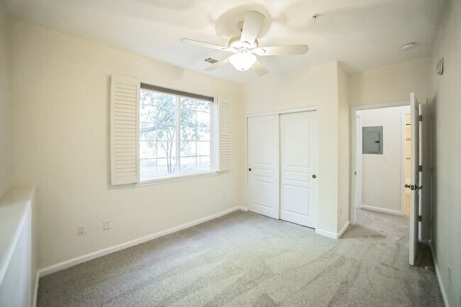 Building Photo - Charming 3BR Condo in Arvada