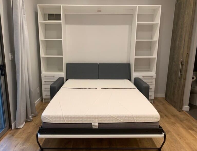 Building Photo - 368 Pershing Dr