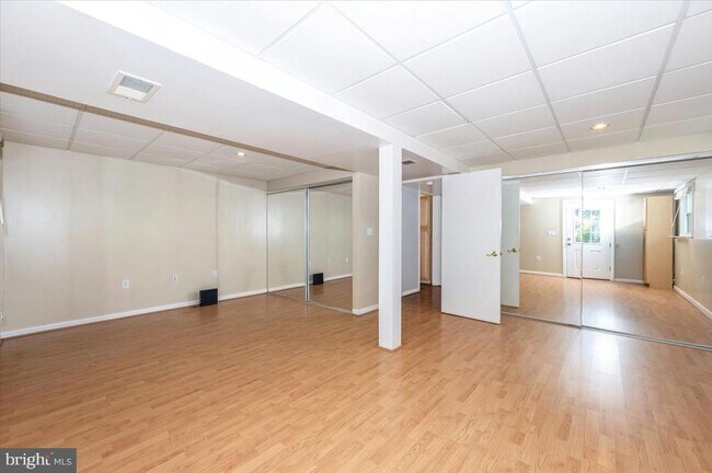 Building Photo - 11584 Liberty Oak Dr