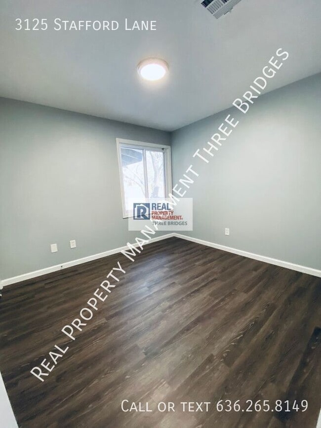 Building Photo - 3125 Stafford Ln