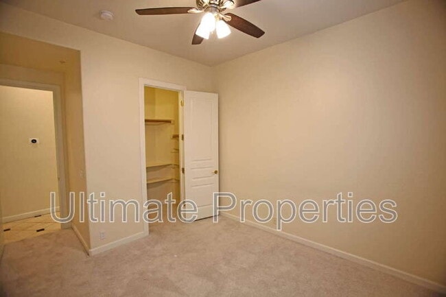 Building Photo - 11050 E Verbena Ln