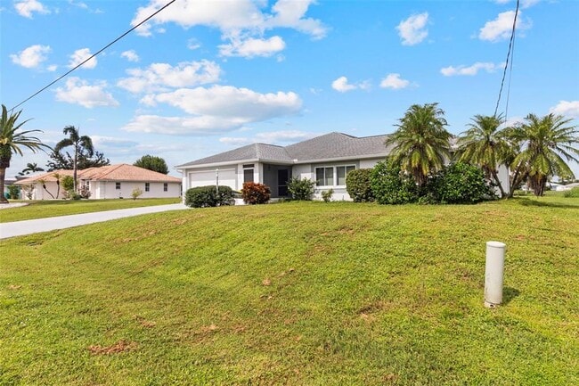 Building Photo - 6460 Blueberry Dr