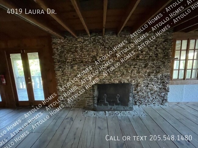 Building Photo - 4019 Laura Dr