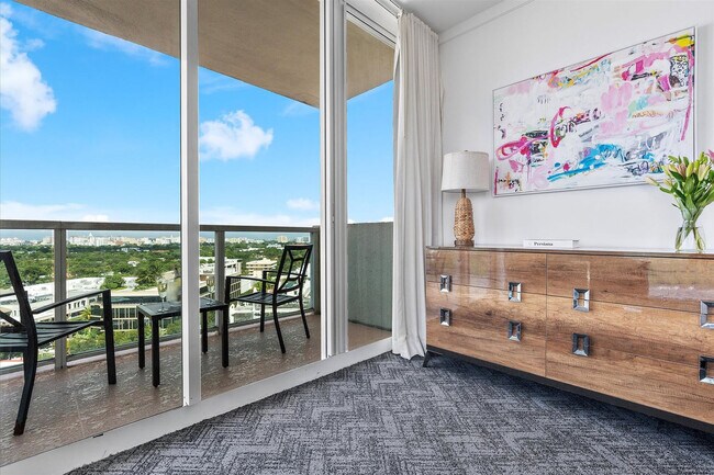 Building Photo - 2889 McFarlane Rd