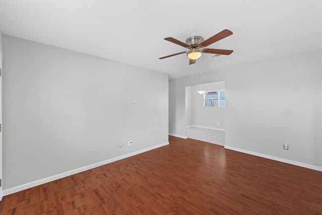 Building Photo - 1401 Olander St