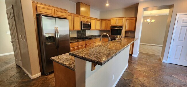 Building Photo - Lone Mountain Heights Luxury Living! 1st-m...