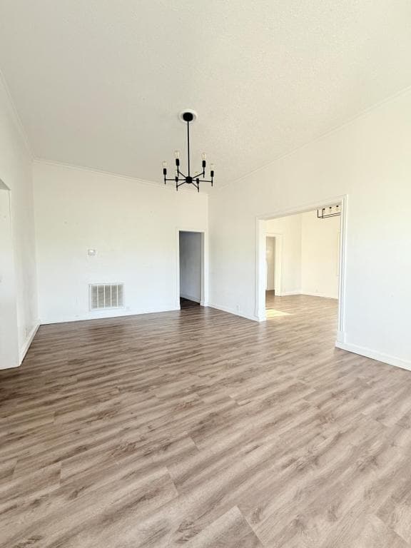 Building Photo - 304 N Roney St