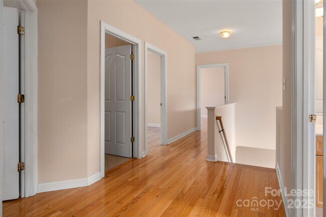Building Photo - 11520 McGinns Trace Ct