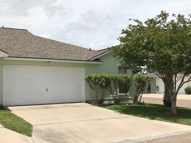 Building Photo - 5642 Lipes Blvd