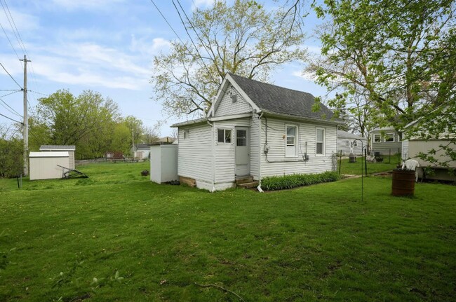 Building Photo - 1234 S 96th St